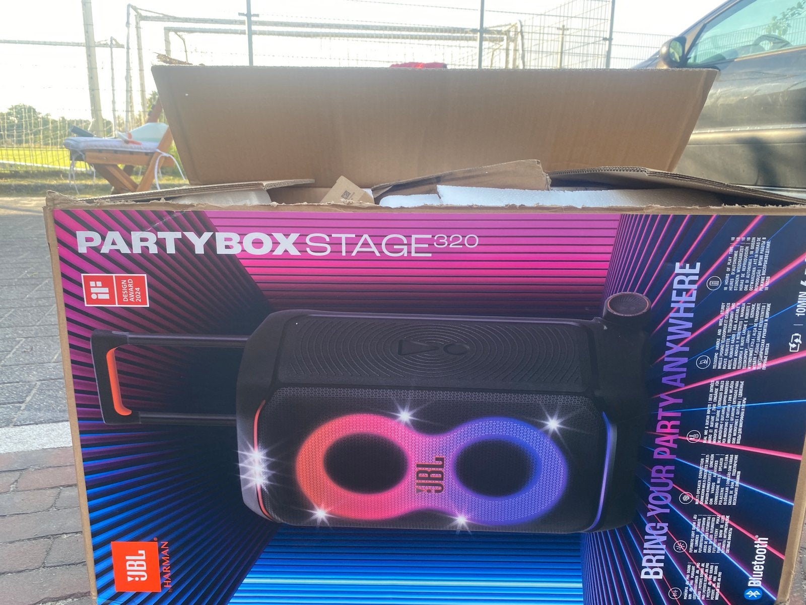 Te huur Nieuwe Jbl partybox 320 stage incl lichtshow en mic, Ophalen, Nieuw, Complete set