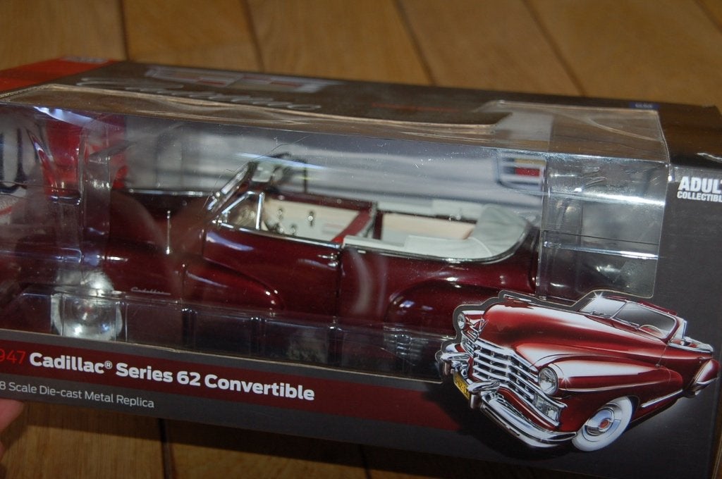 1:18 CADILLAC SERIES 62 Convertible Autoworld WRH, Verzenden, Zo goed als nieuw, Auto, Overige merken