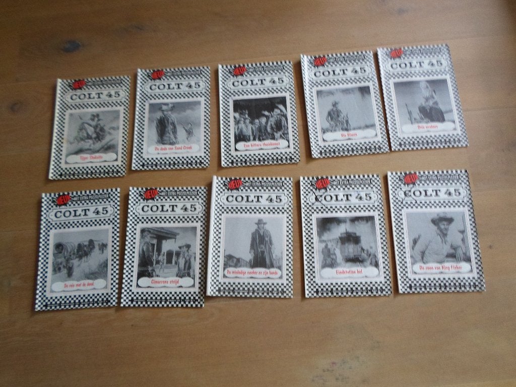 10 western Colt 45 boekjes, Boeken, Avontuur en Actie, Ophalen of Verzenden, Gelezen