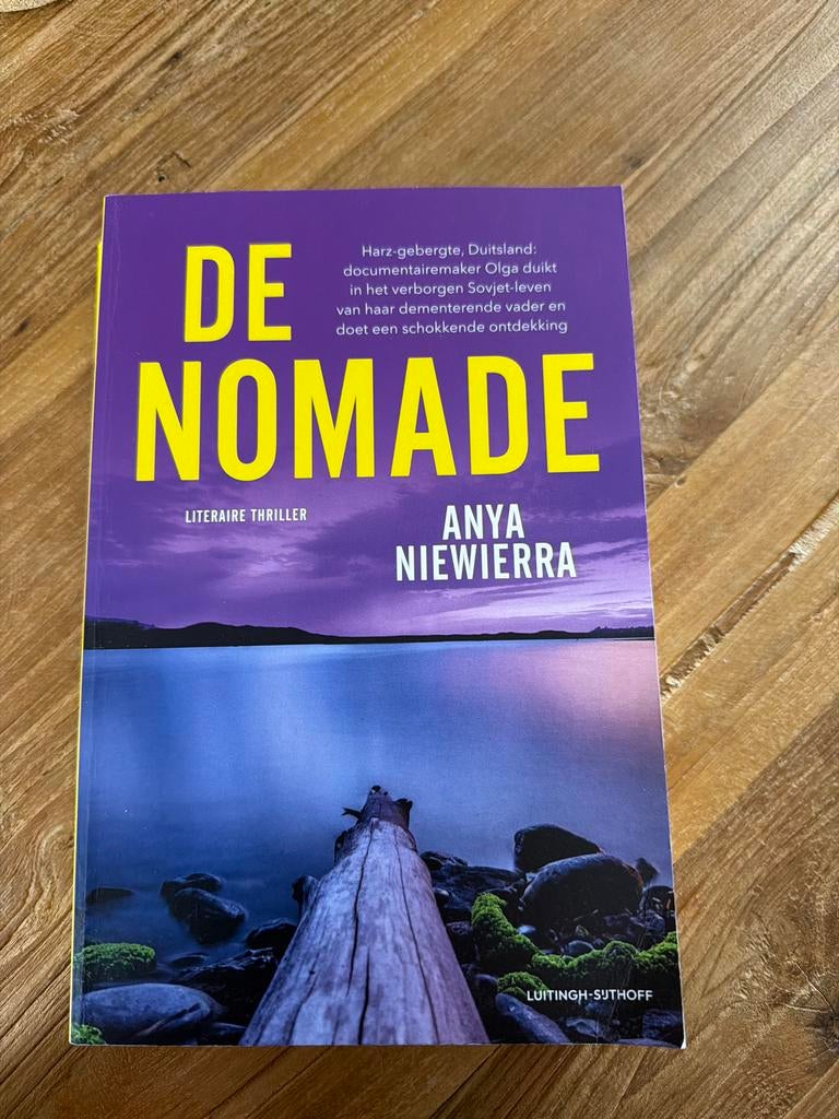 De Nomade - Anya Niewierra (Literaire Thriller), Boeken, Thrillers, Ophalen of Verzenden, Zo goed als nieuw, Nederland