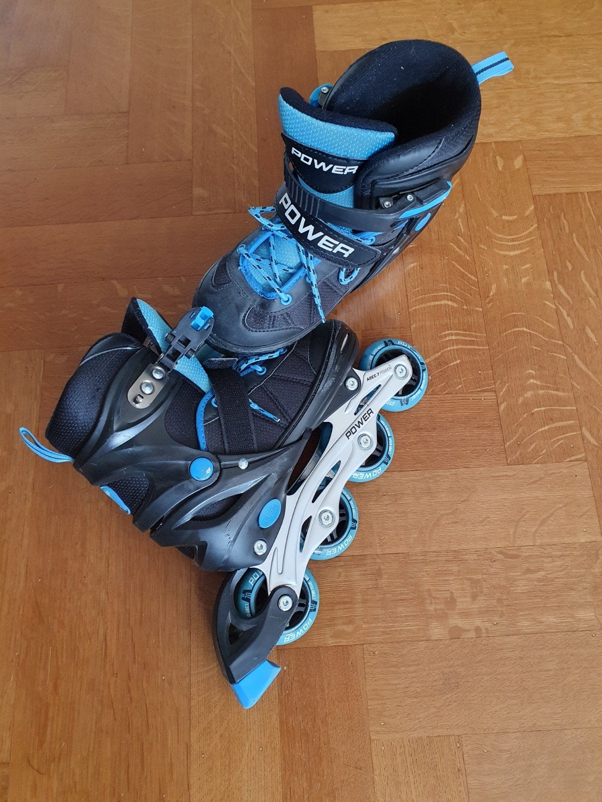 Verstelbare skates maat 35-38 met beschermers, Ophalen of Verzenden, Gebruikt, Overige typen, Overige merken