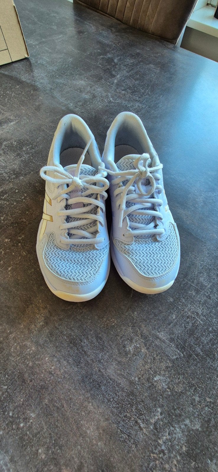 ASICS zaalschoenen maat 38, Sport en Fitness, Ophalen of Verzenden, Gebruikt, Schoenen