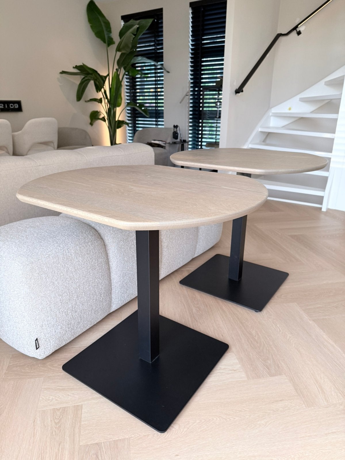 Set bistro Tavolo eettafels stalen poot, Ophalen, 50 tot 100 cm, Zo goed als nieuw, Modern