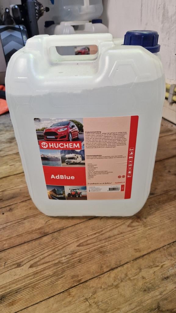 AdBlue 10L jerrycan met schenktuit - Hochem, Ophalen