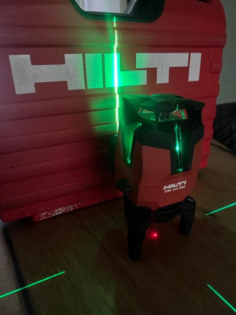 Hilti PM 40-MG Multilijn Laser + Statief + Accessoires, Ophalen of Verzenden, Zo goed als nieuw