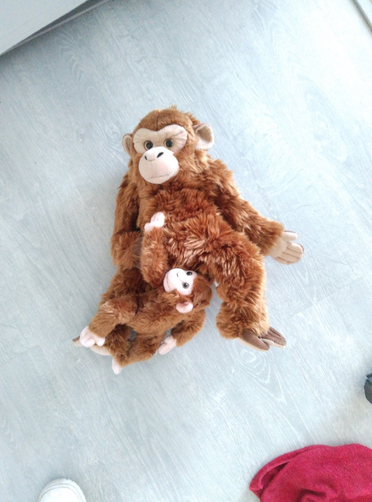 moiie knuffel aap met jong, Kinderen en Baby's, Speelgoed | Knuffels en Pluche, Ophalen of Verzenden, Zo goed als nieuw, Overige typen