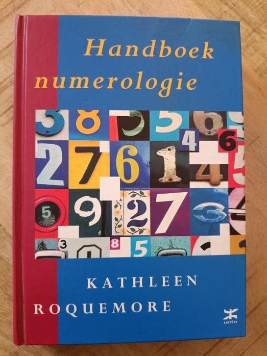 Handboek Numerologie - Kathleen Roquemore, Ophalen of Verzenden, Gelezen, Achtergrond en Informatie