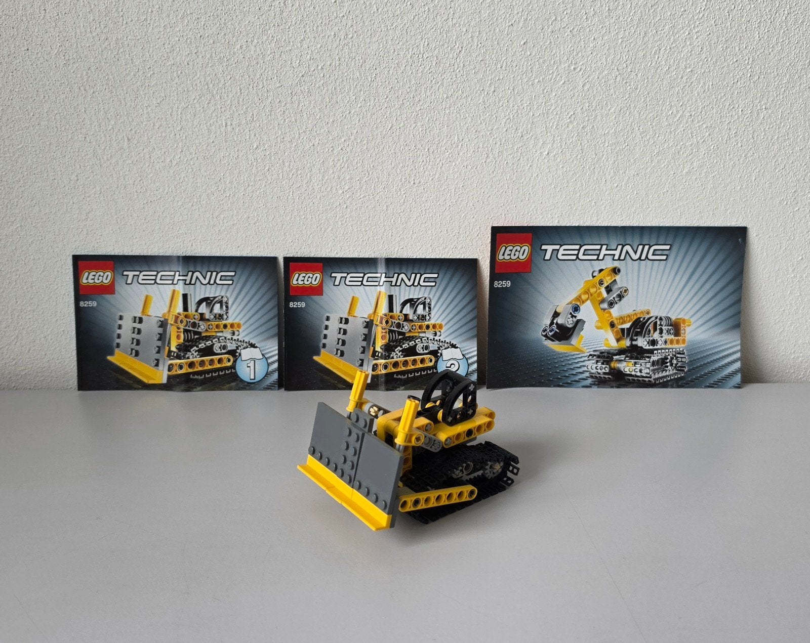 LEGO Technic 8259, Bulldozer/Graafmachine Compleet, Ophalen of Verzenden, Zo goed als nieuw, Overige merken