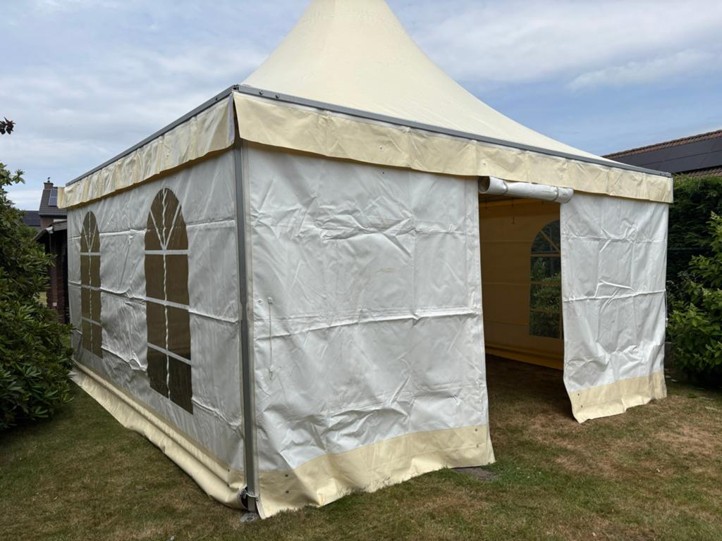 Pagodetent 5 x 5 m te huur!, Tuin en Terras, Partytenten, Ophalen, Zo goed als nieuw, 5 tot 8 meter