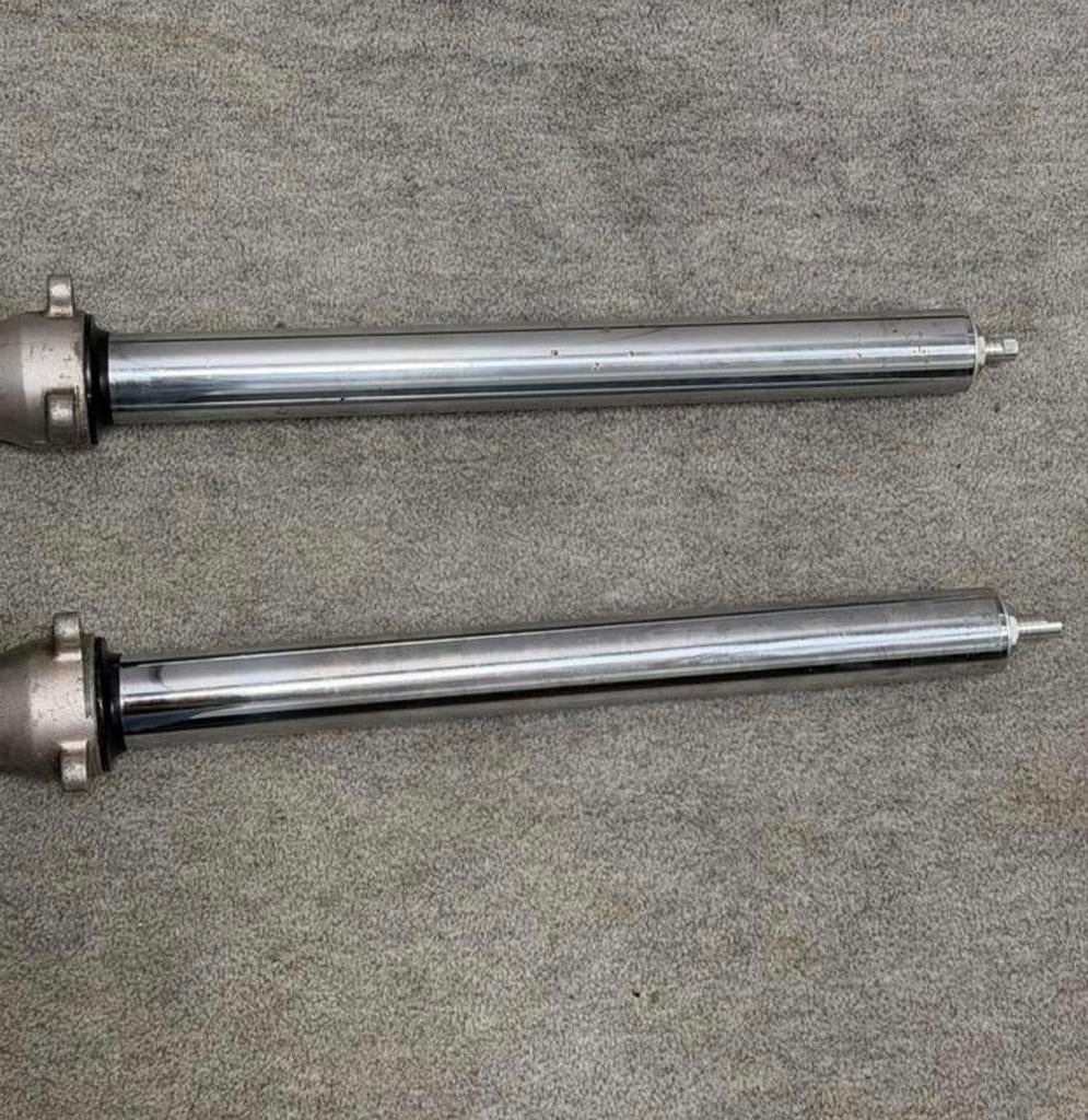 Suzuki GSF 600 Bandit gsf600 mk1 96-99 voorpoten voorvork, Gebruikt, SUZUKI, Ophalen of Verzenden, H