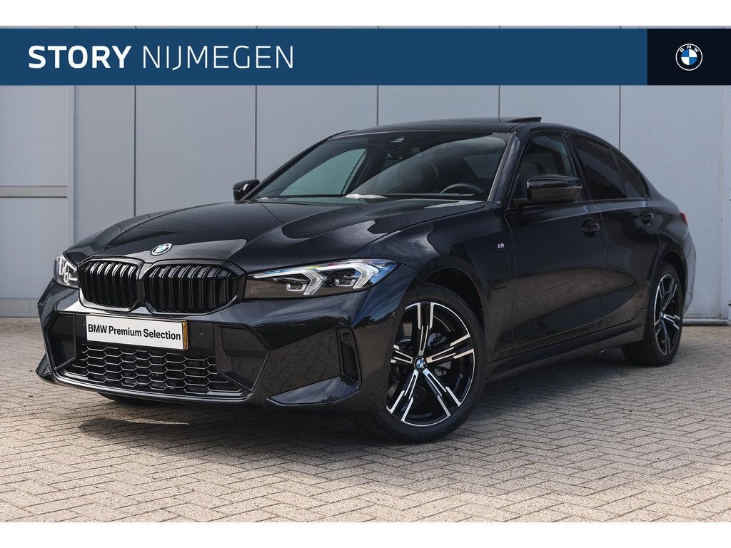 BMW 3 Serie 330e M Sport Automaat / Schuif-kanteldak / Trekh, Auto's, BMW, Achterwielaandrijving, Gebruikt, 4 cilinders, Automatische klimaatregeling