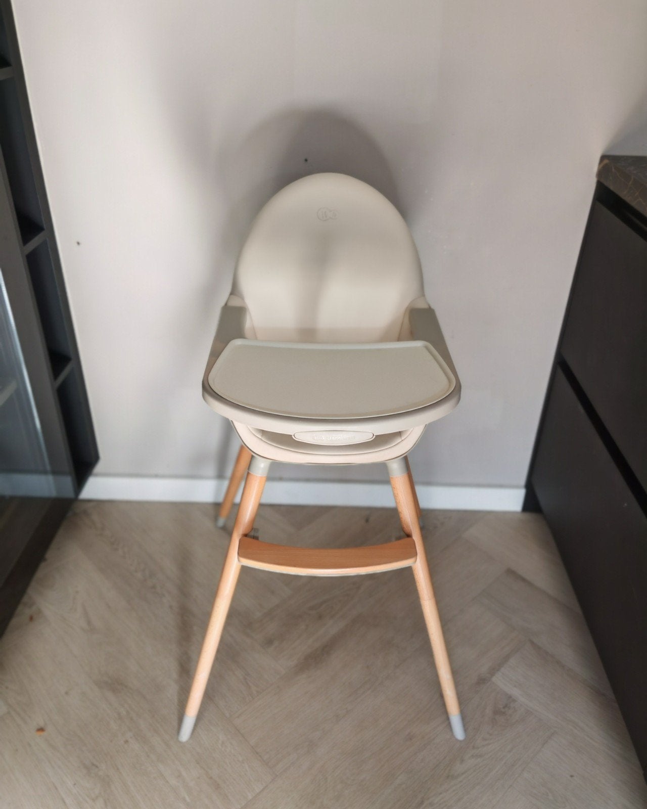 Kinderkraft Fini 2 stoel 2 in 1 beige wit, Ophalen, Zo goed als nieuw, Meegroeistoel