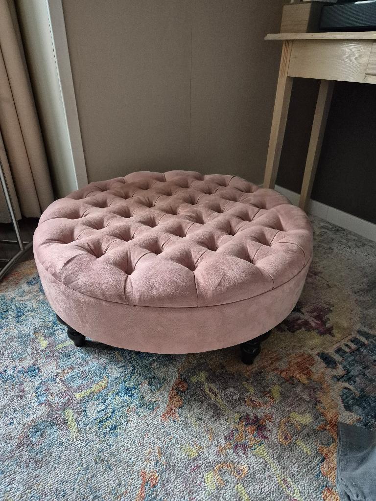 Ronde velvet poef/ hocker oud roze, Ophalen, Rond, 75 tot 100 cm, Zo goed als nieuw
