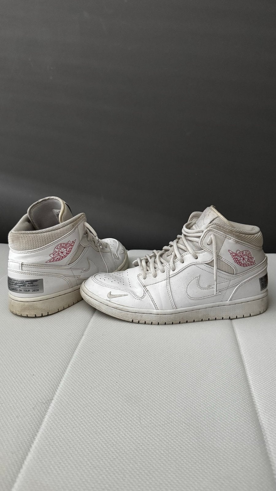 Nike Air Jordan 1 Mid 'Nike Swoosh On Tour 2020' - Maat 43, Ophalen, Gedragen, Wit, Sneakers of Gympen