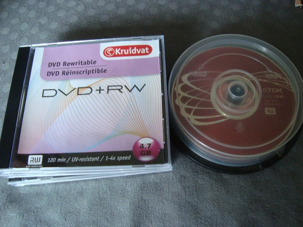 Cd rw en dvd rw zie foto s, Computers en Software, Beschrijfbare discs, Ophalen of Verzenden, Nieuw, Overige typen