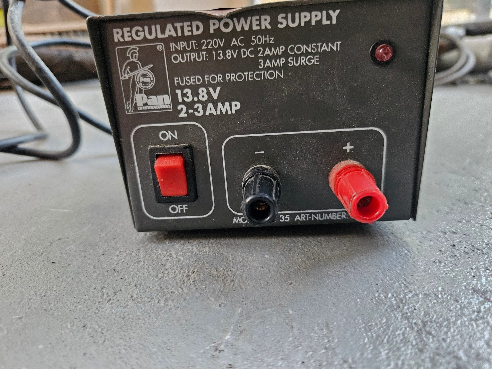 Omvormer 220v naar 13.8v pan internationaal NT35, Ophalen of Verzenden, Gebruikt