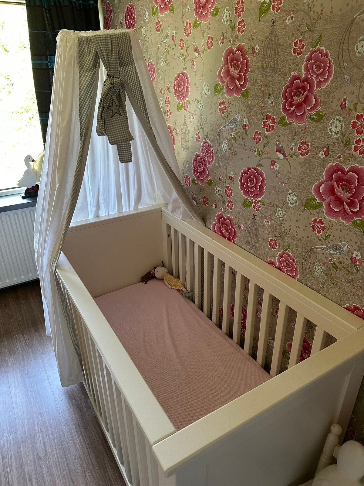 Babykamer; Ledikant, commode + schap en kast, Ophalen, Zo goed als nieuw