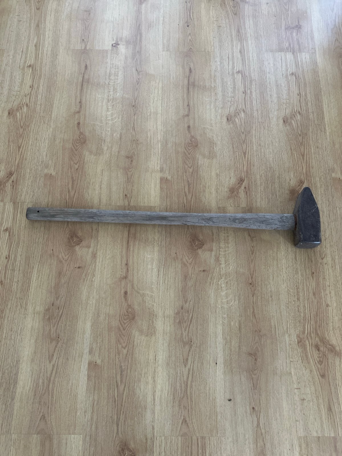 Oude hamer met lange steel, Ophalen, Gebruikt, Hamer, Overige merken