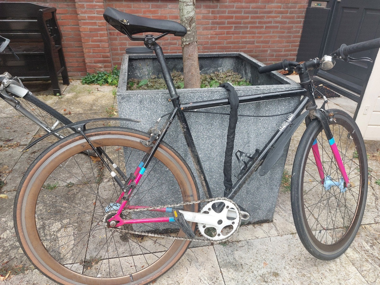 State Bicycle Co. Fixie/Singlespeed Fiets - Zwart/Roze, Fietsen en Brommers, Fietsen | Heren | Herenfietsen, Gebruikt, Velgrem