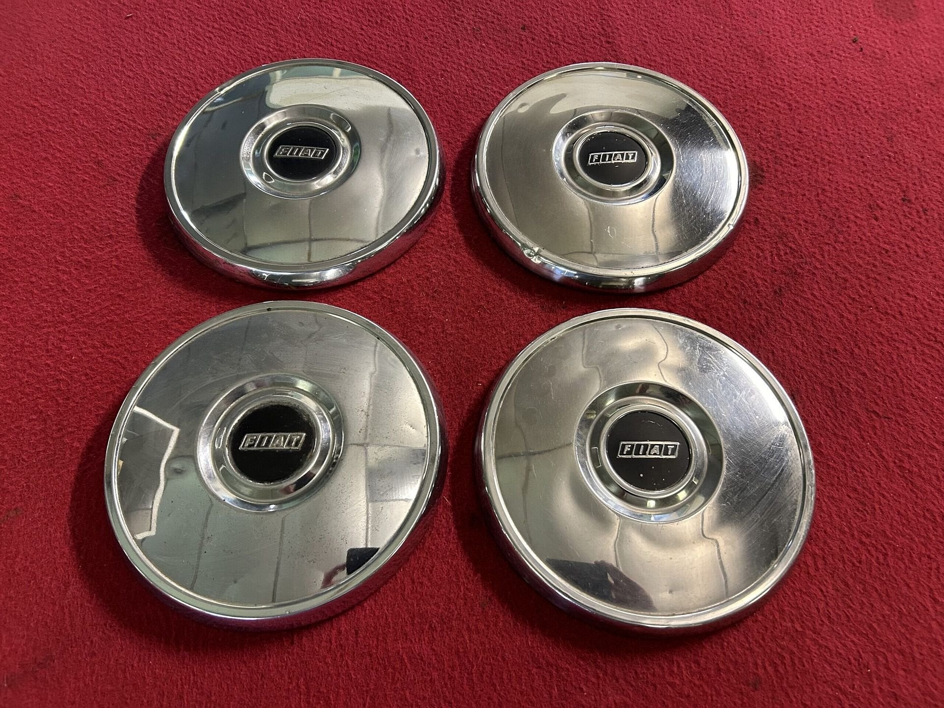 Fiat 124 set wieldoppen, Gebruikt, -, -, Ophalen of Verzenden
