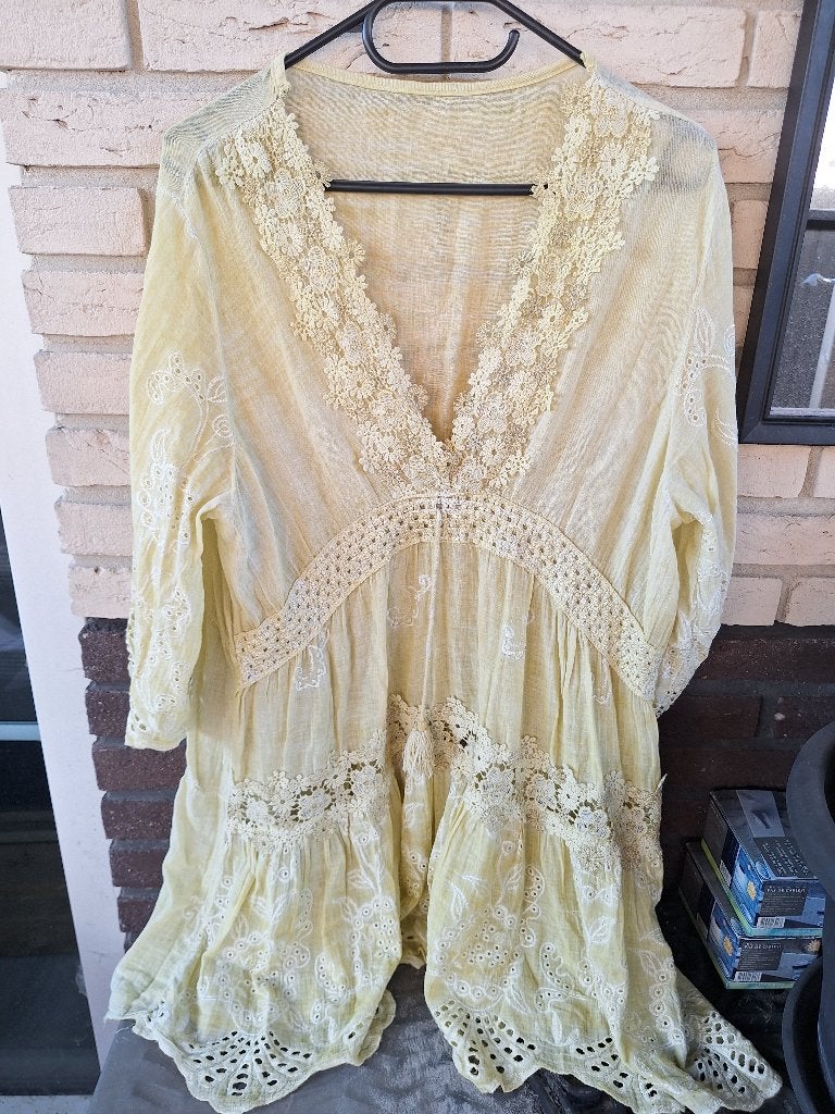 Mooie geel/ecru zomerse tuniek/strandjurkje, maat M/L, Ophalen of Verzenden, Zo goed als nieuw, Maat 38/40 (M), Geel