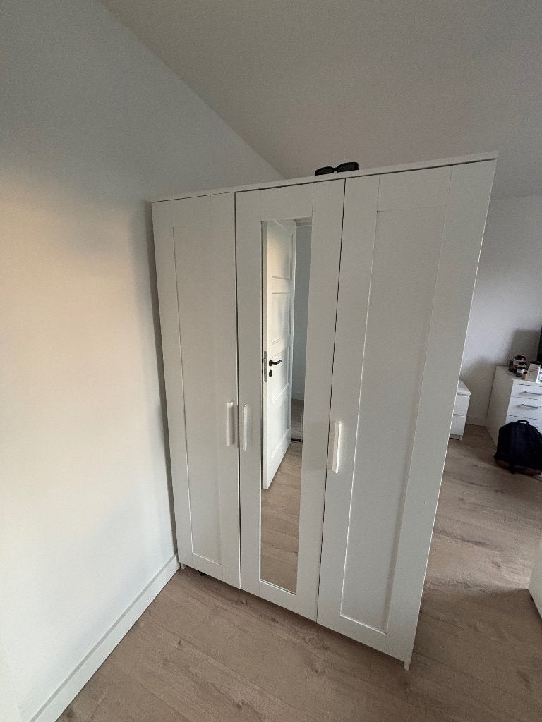 Wardrobe with mirror, Ophalen, Gebruikt, 100 tot 150 cm, White wood, MDF