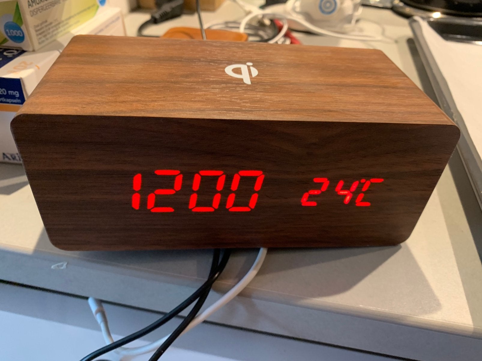Houten digitale klok, Ophalen, Zo goed als nieuw