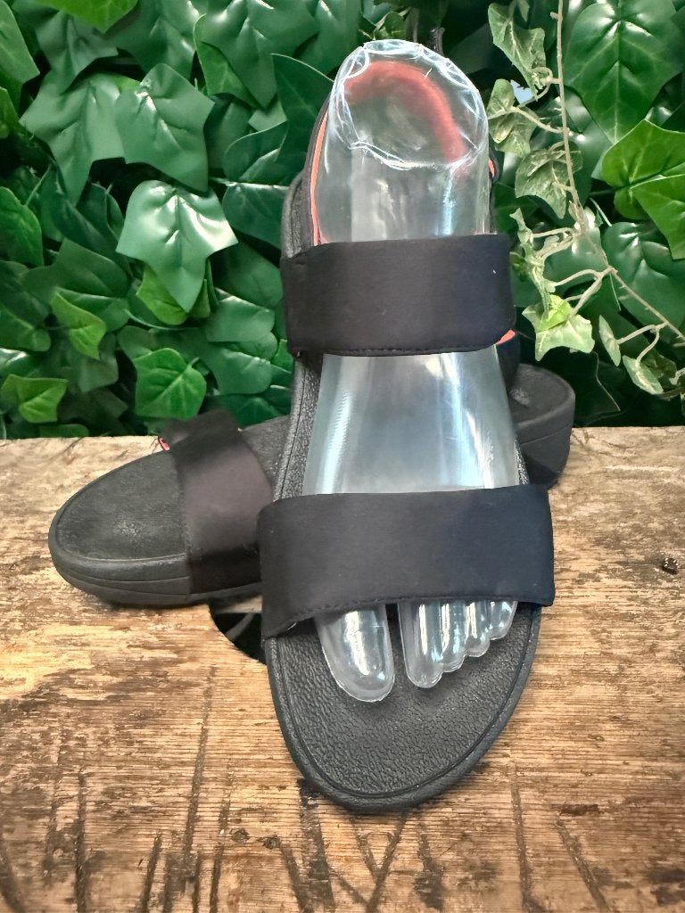Nieuwe sandalen van Fitflop maat 39, Kleding | Dames, Schoenen, Fitflop, Zwart, Nieuw, Fitflop