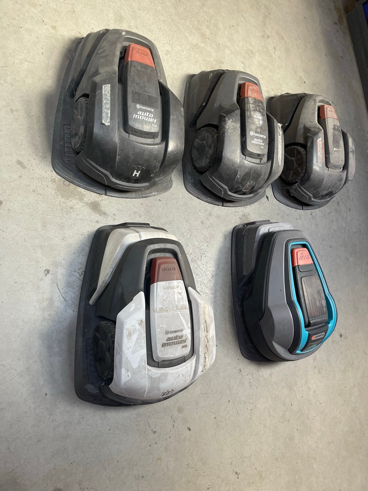 Diverse robotmaaiers - Husqvarna en Gardena, Ophalen, Gebruikt, 20 tot 25 cm, Bestuurbaar via app