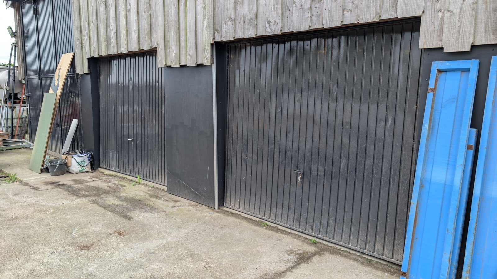 Te huur: Opslagruimte – Dubbele garage in Kolham (Groningen), Bedrijfsruimte