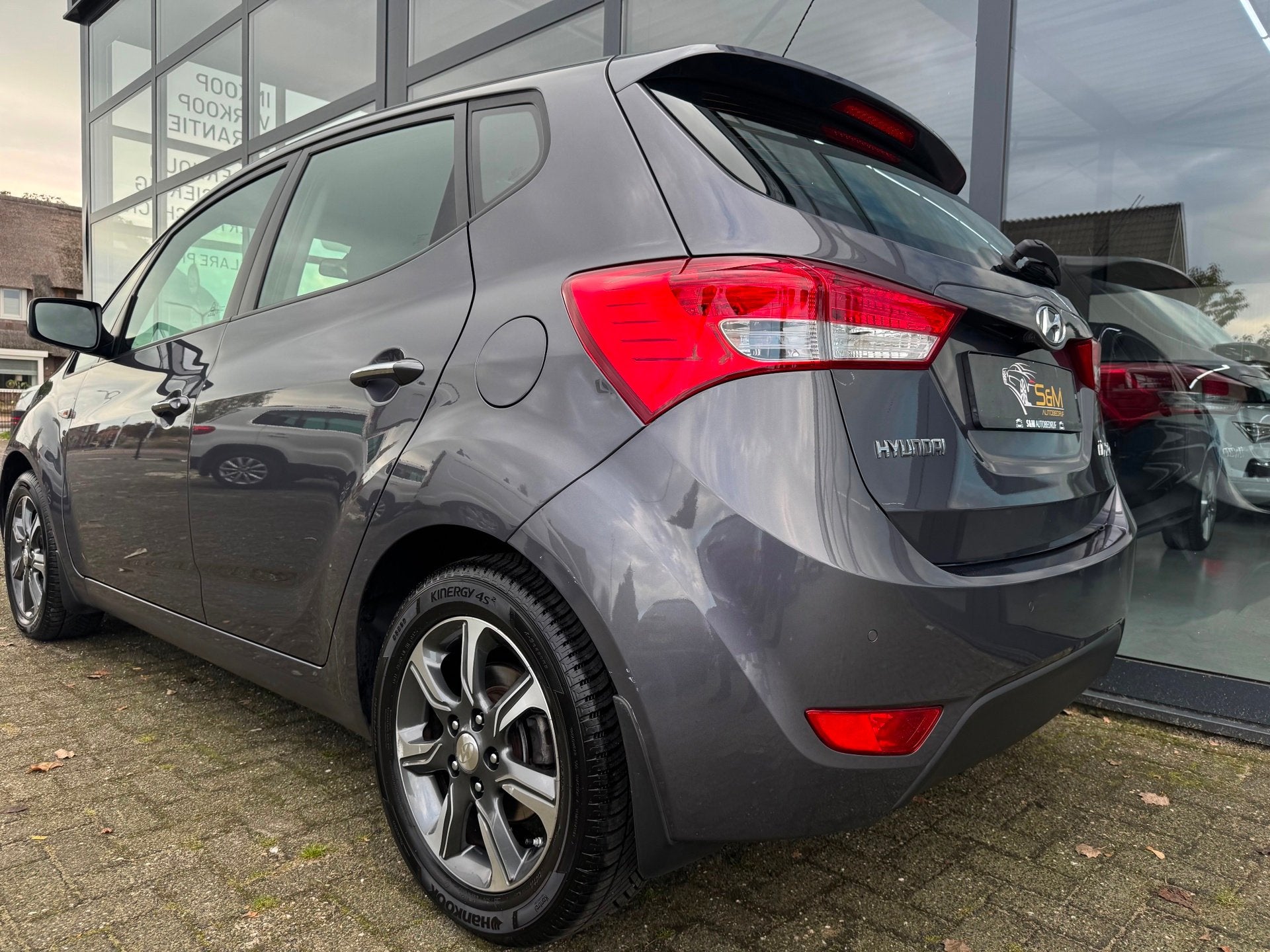 Hyundai Ix20 1.6i Go! Automaat | Trekhaak, Auto's, Dealer onderhouden, 1591 cc, 4 cilinders, Bedrijf