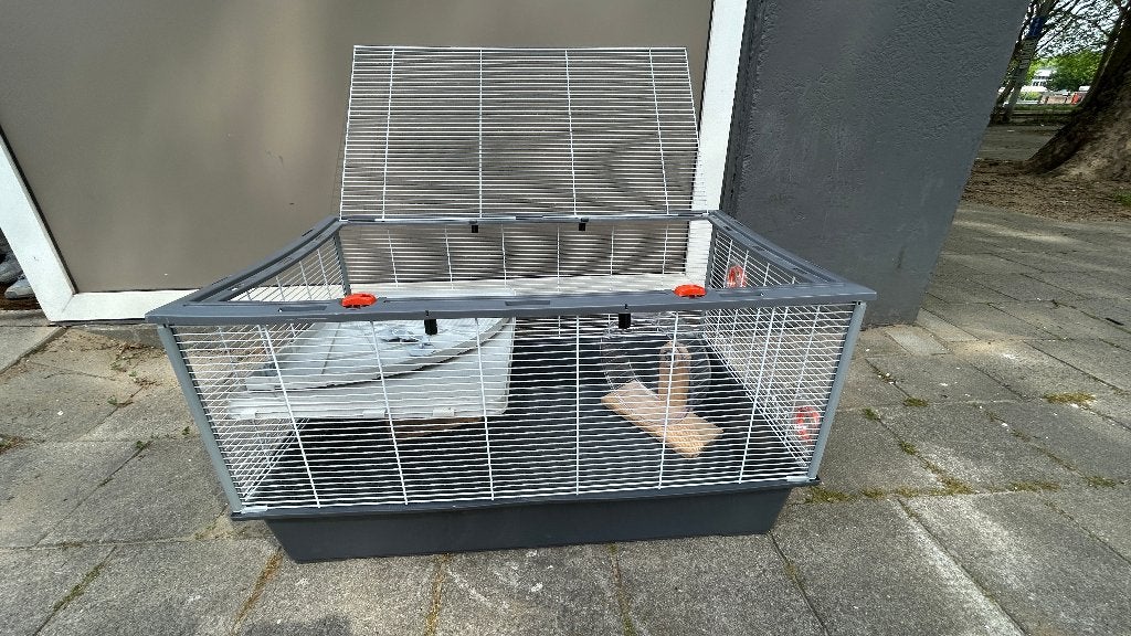 Twee ferplast Hamsterkooien in nieuwstaat, Dieren en Toebehoren, Knaagdieren en Konijnen | Hokken en Kooien, Kooi, 75 tot 110 cm