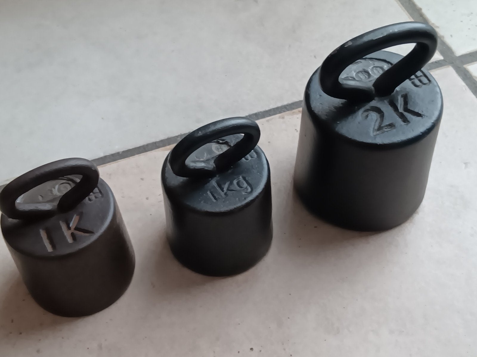 Set van 3 ijkgewichten: 1kg, 1kg, 2kg, Ophalen of Verzenden