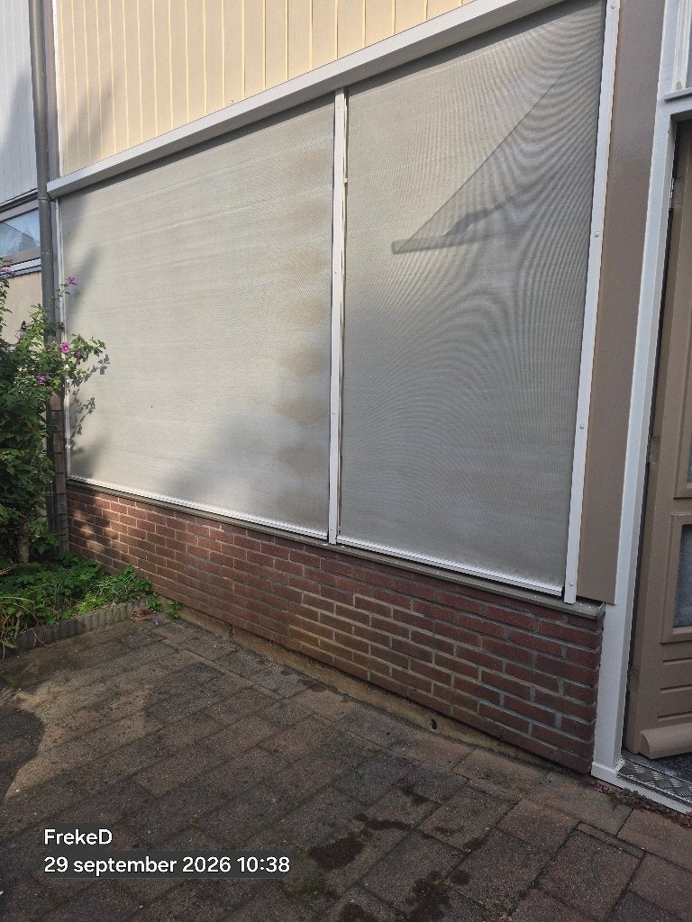 Goedwerkende Volautomatische Screens met Afstandsbediening, Ophalen, Gebruikt, Elektrisch, 150 tot 300 cm