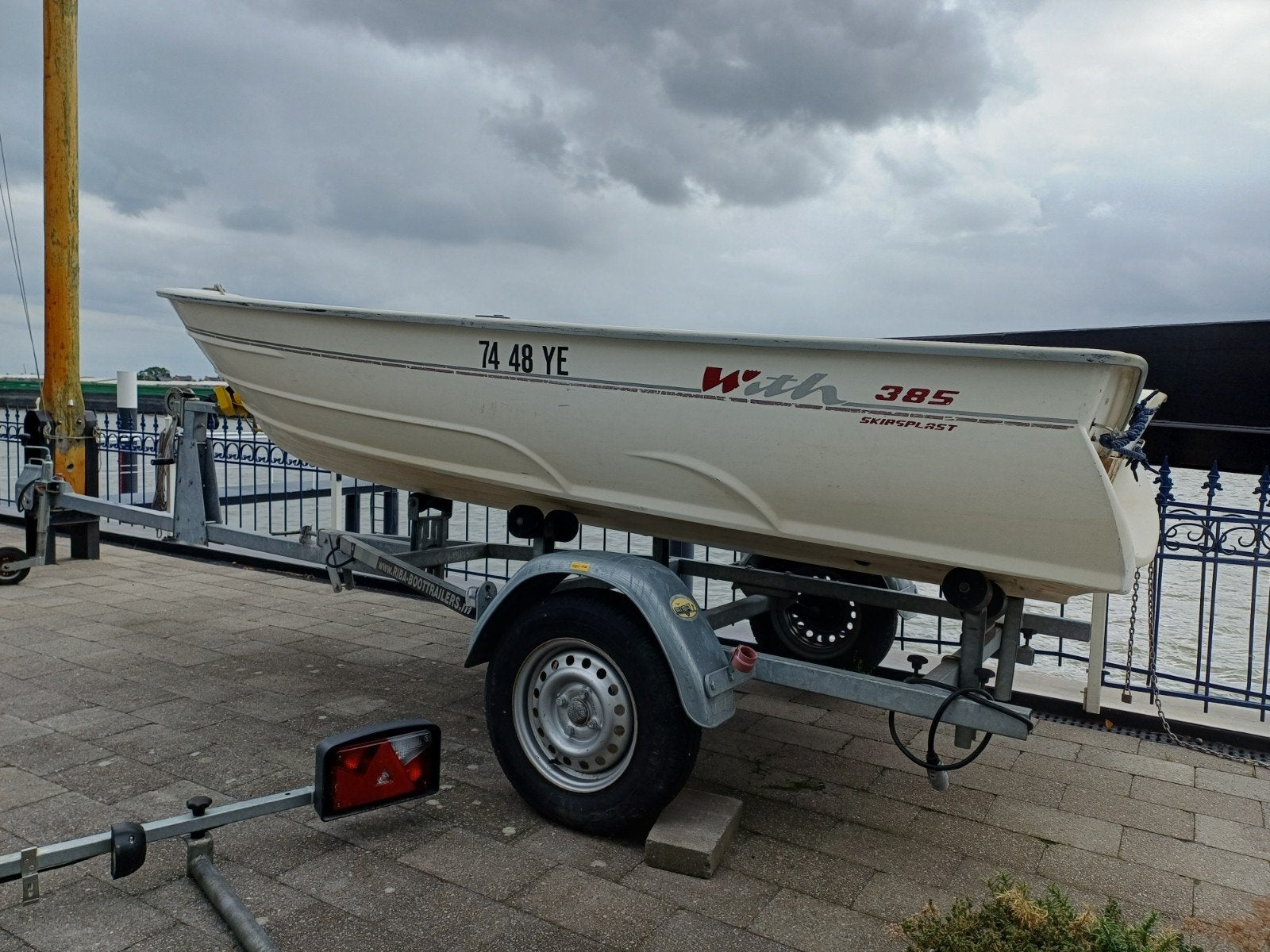 With 385 met Riba trailer, Watersport en Boten, Boottrailers, Ophalen of Verzenden, Gebruikt, Minder dan 6 meter, Overige typen
