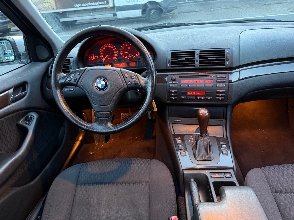 Bmw 3-SERIE 320i Executive CLIMA SCH. DAK RIJDT GOED PDC LMV, Auto's, Achterwielaandrijving, Gebruikt, 150 pk, 1600 kg