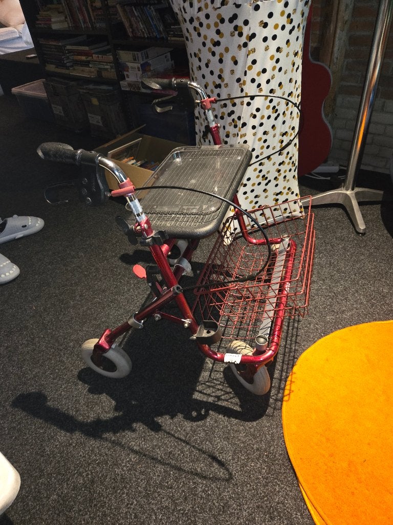 Rollator xl, Ophalen, Opvouwbaar, Zo goed als nieuw