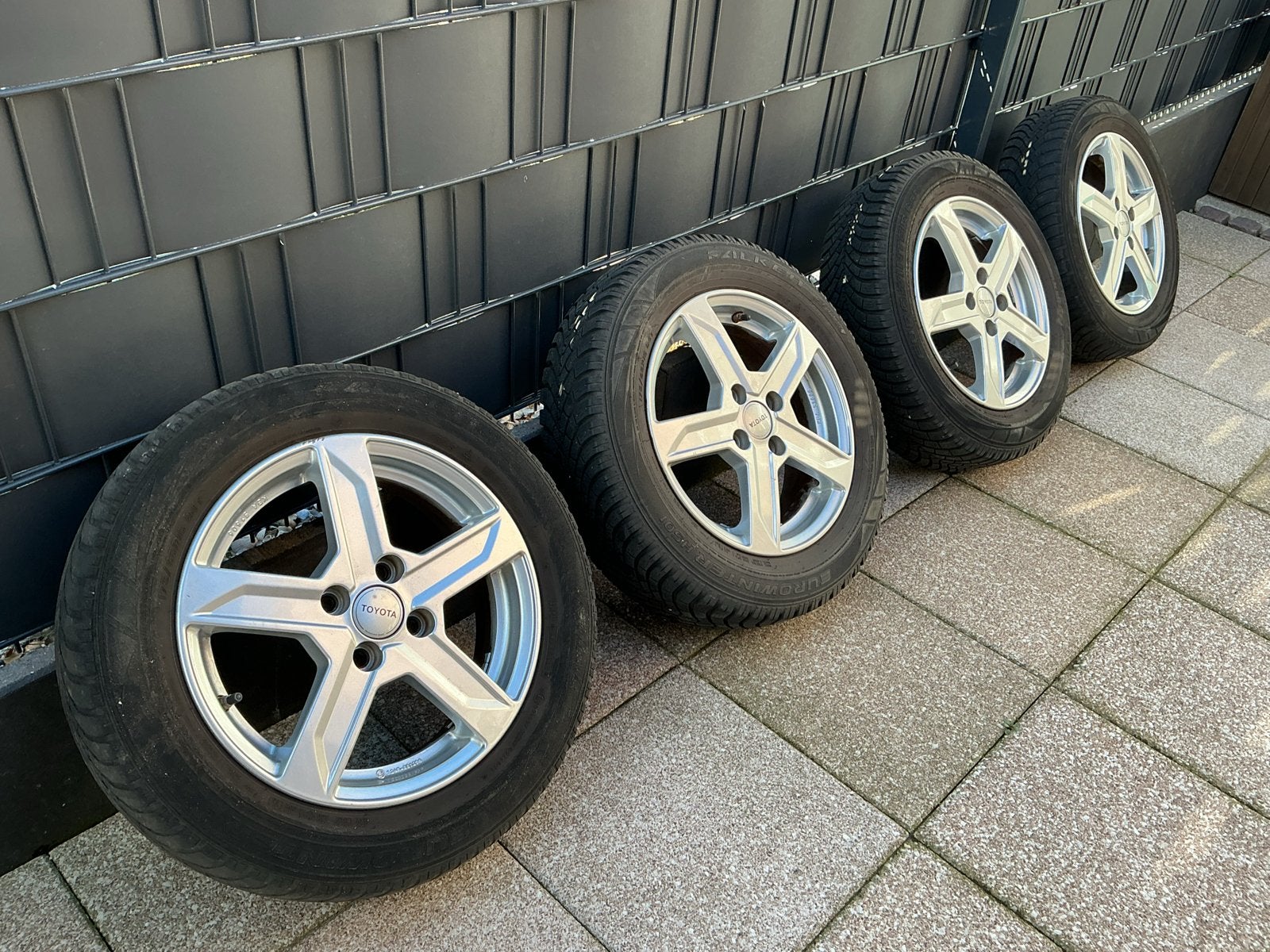 Toyota Yaris Winterbanden met Velgen - 175/65R15, Auto-onderdelen, Ophalen, Gebruikt, 15 inch, 175 mm