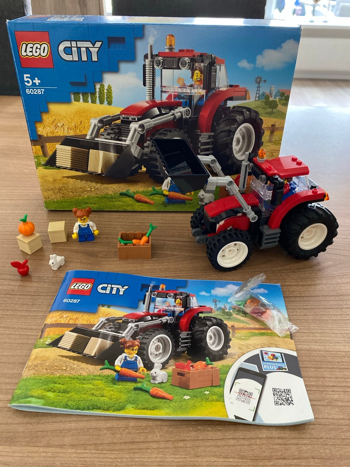 LEGO City rode Tractor 60287 - met beweegbare onderdelen., Kinderen en Baby's, Speelgoed | Duplo en Lego, City, Lego, Nieuw, Ophalen of Verzenden