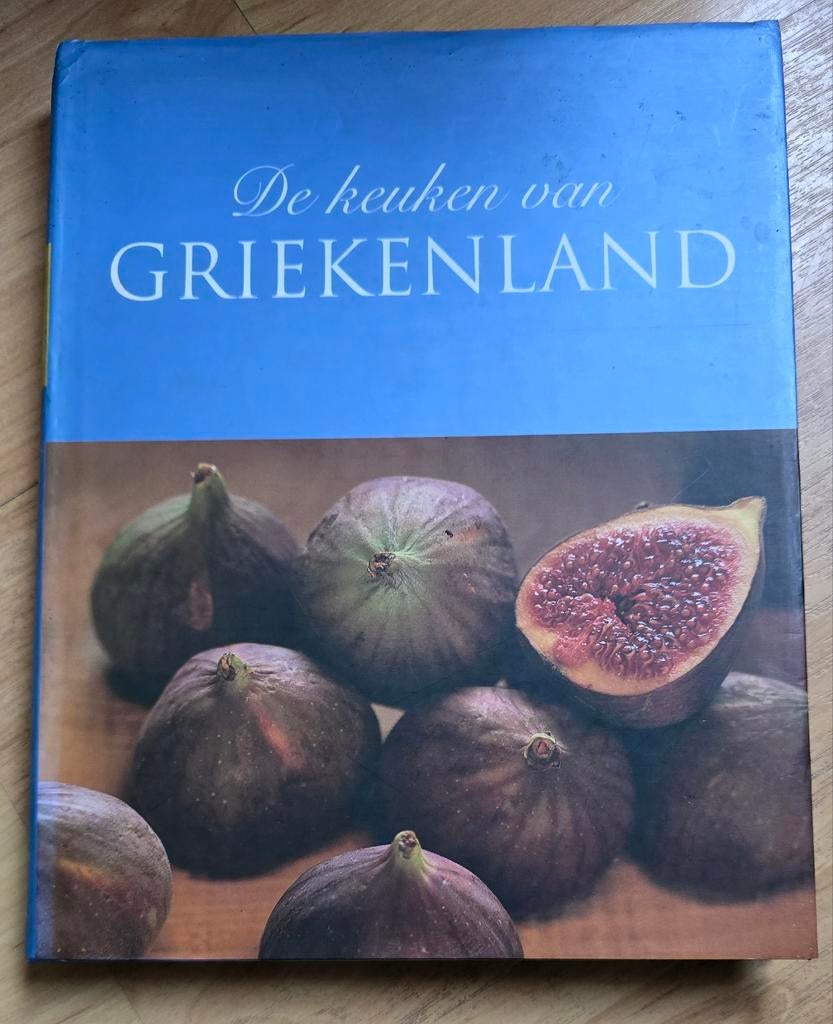 Kookboek: De keuken van Griekenland - Authentieke recepten, Ophalen of Verzenden, Zo goed als nieuw