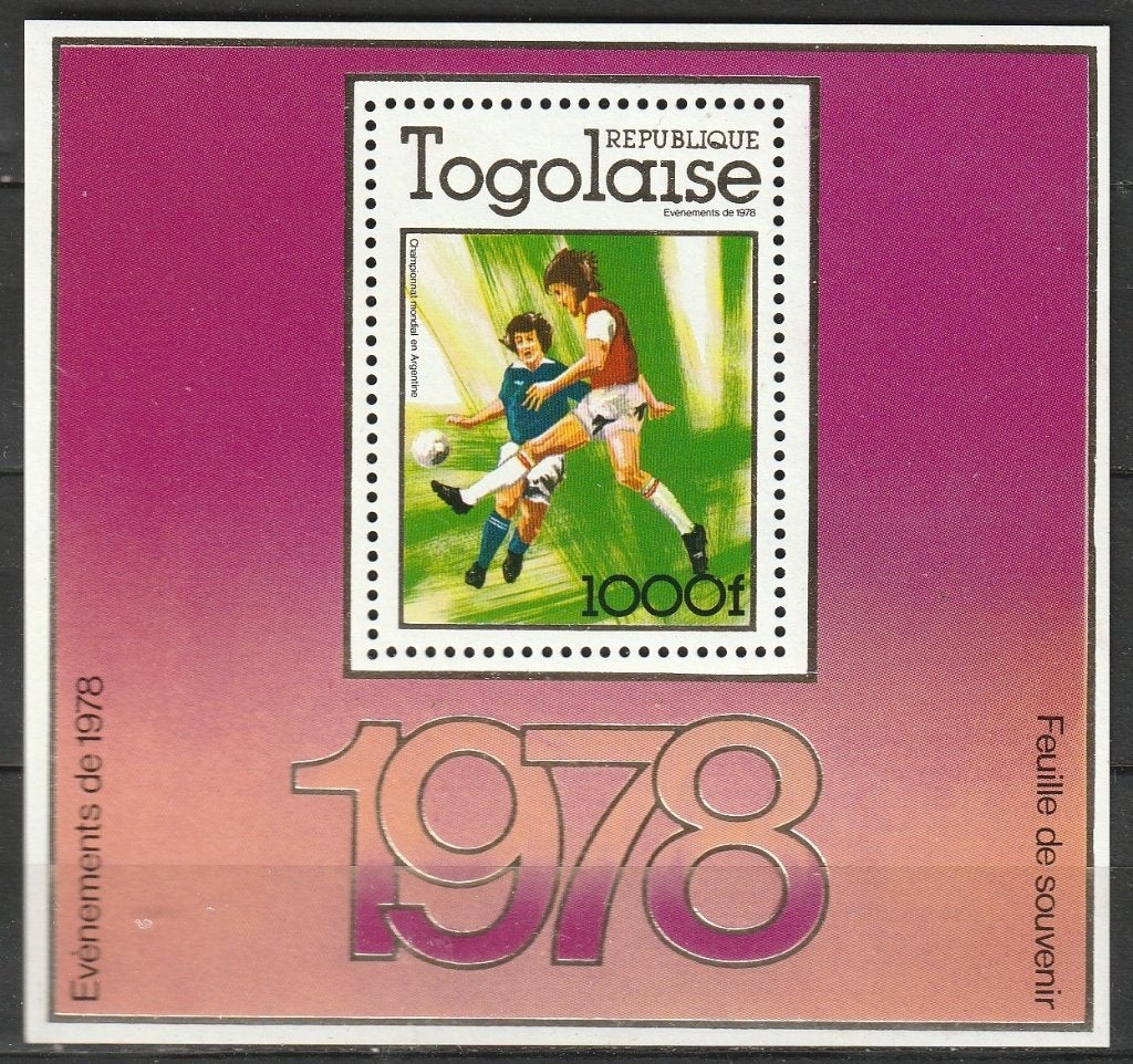 5170. Togo Blok 128 pfr. WK Voetbal, Postzegels en Munten, Ophalen of Verzenden, Overige landen, Postfris