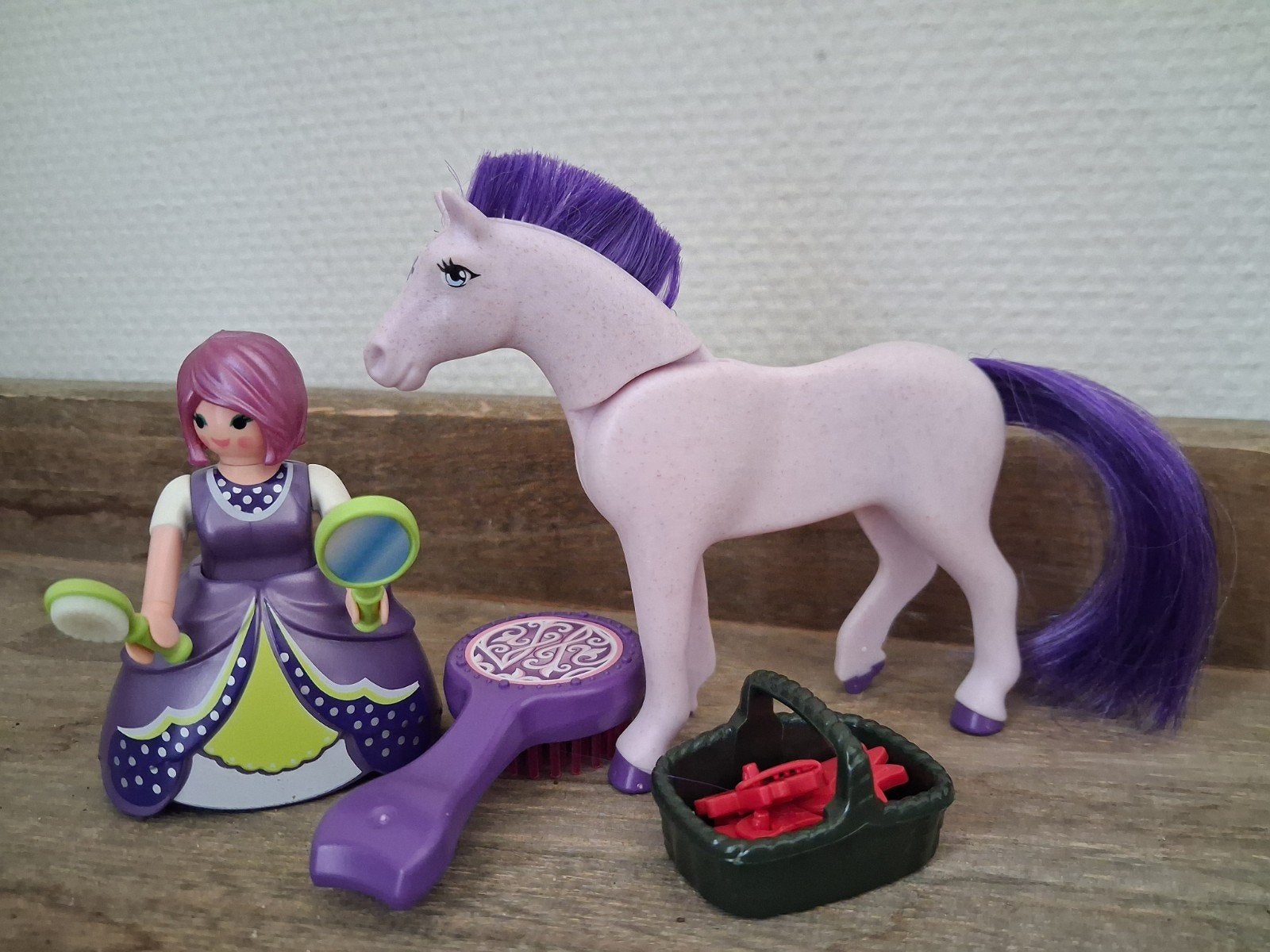 Playmobil prinses Viola met verzorgpaard setnr 6167, Ophalen of Verzenden, Zo goed als nieuw, Complete set