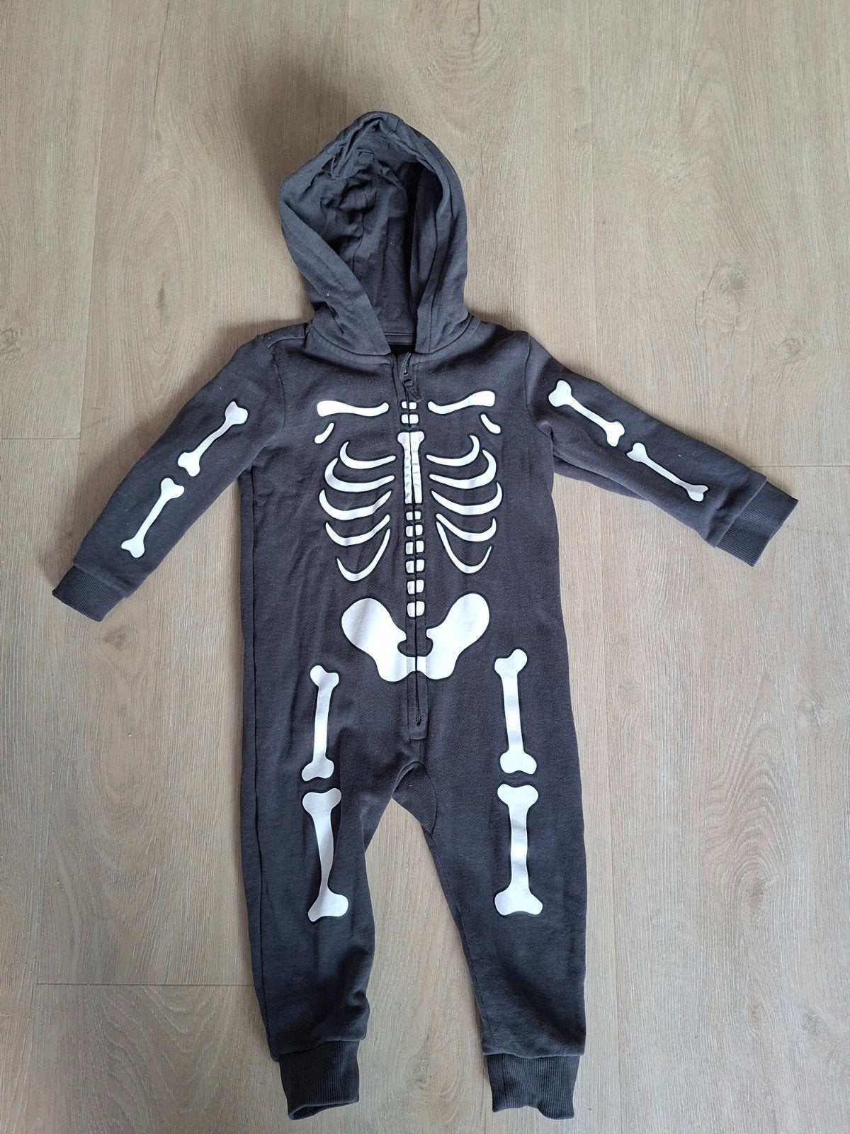 Halloweenpakje (maat 86), Ophalen, Zo goed als nieuw, Jongetje of Meisje, Jasje