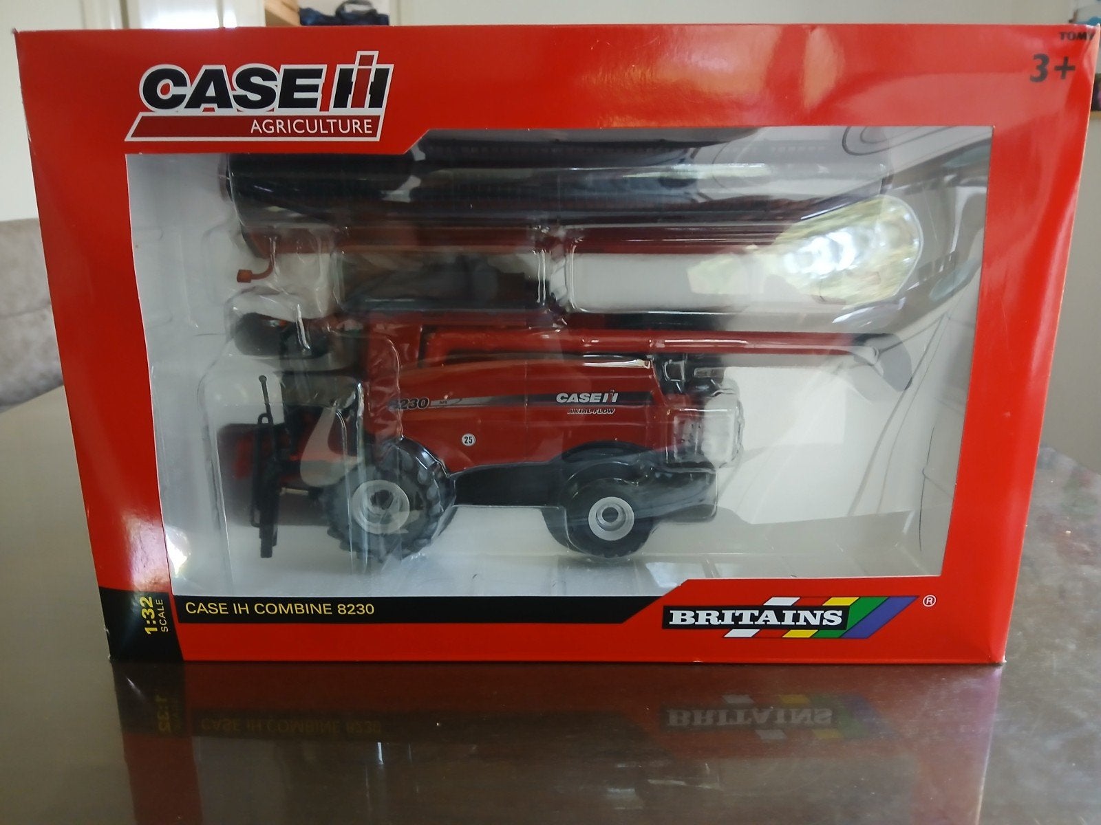 britains Case IH international 8230 combine axial flow 1:32, Ophalen of Verzenden, Nieuw, Tractor of Landbouw, Britains