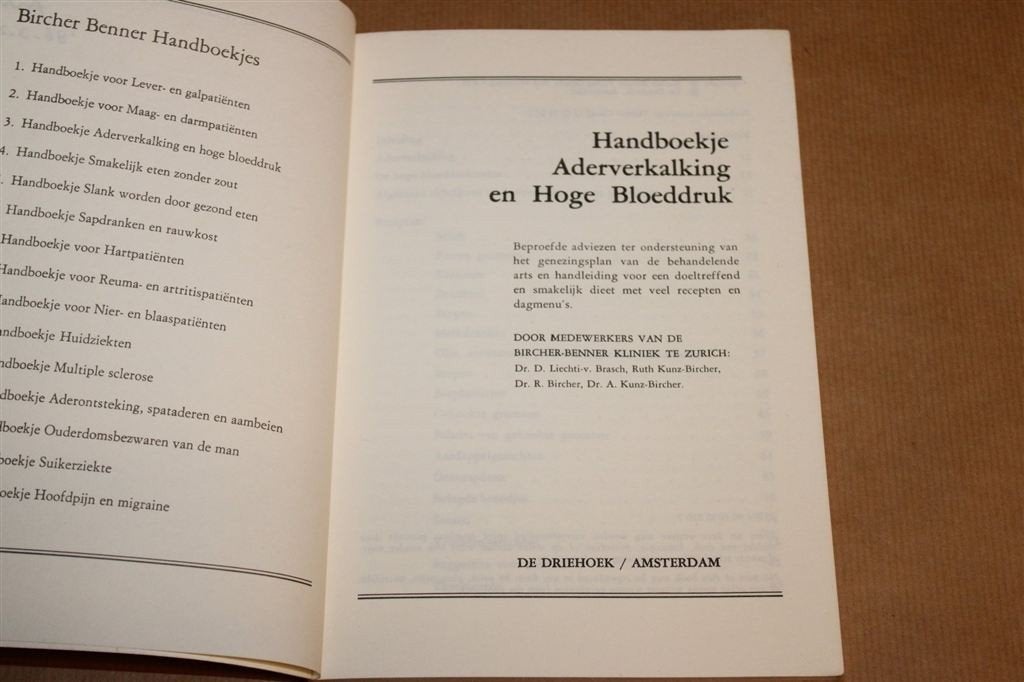 Aderverkalking en Hoge Bloeddruk — Bircher-Benner Dieet, Boeken, Ophalen of Verzenden, Gelezen