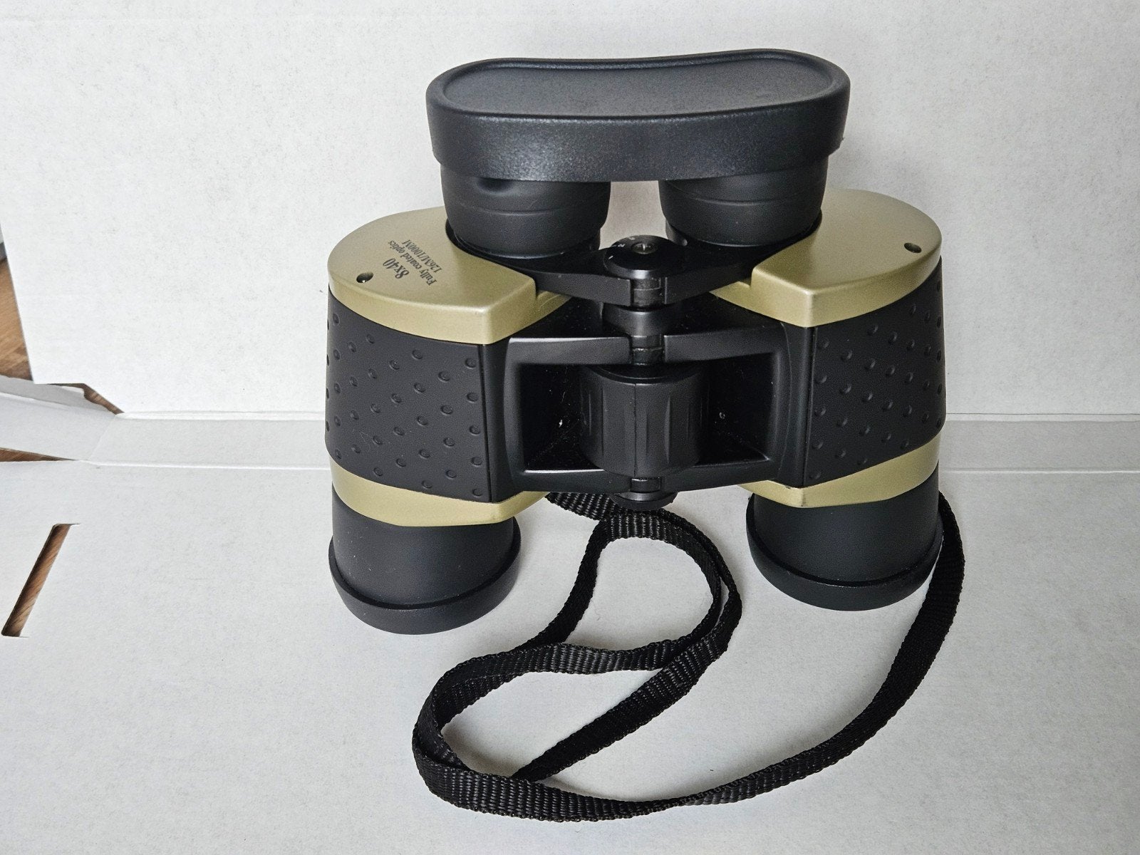 Fully Coated Optics 8x40 Verrekijker Z.G.A.N. met tas, Zo goed als nieuw, 8 tot 12x, Met hoes of tas, Porro (met knik)