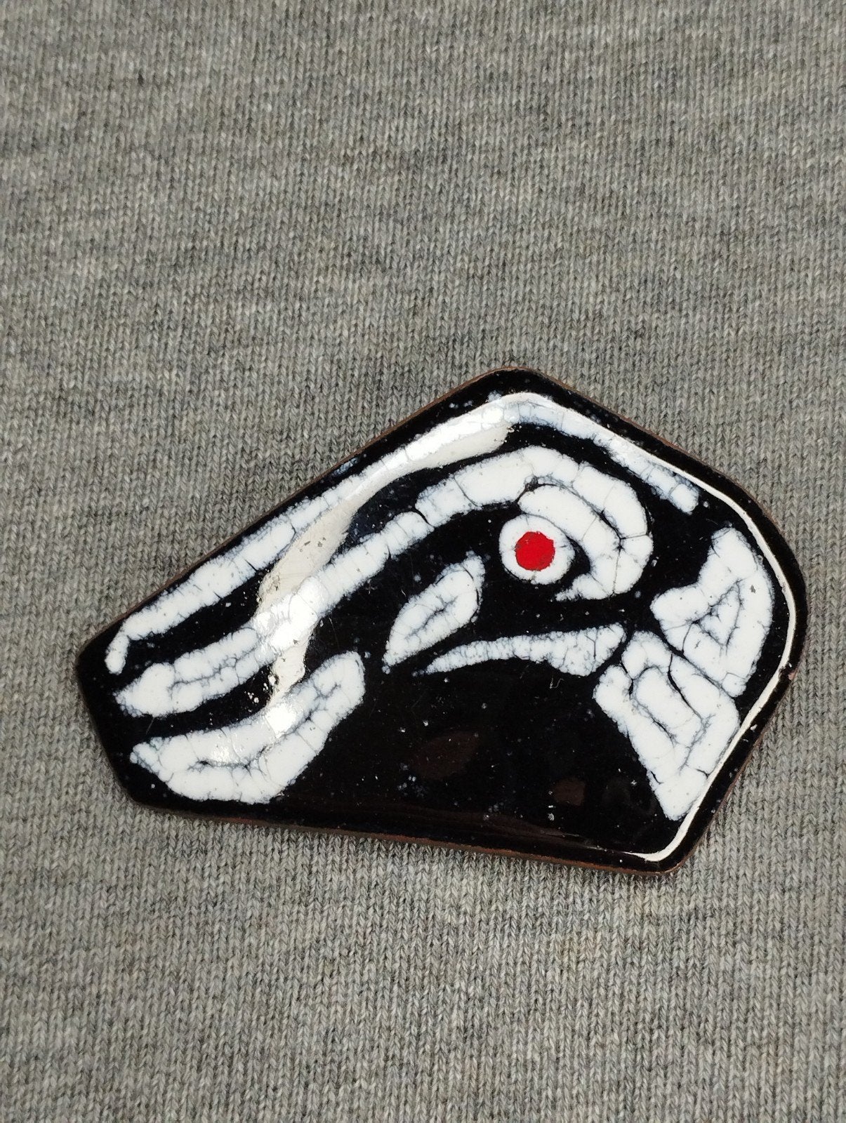 Prachtige vintage broche van gebrand emaille, Sieraden, Tassen en Uiterlijk, Ophalen of Verzenden, Zo goed als nieuw, Overige materialen