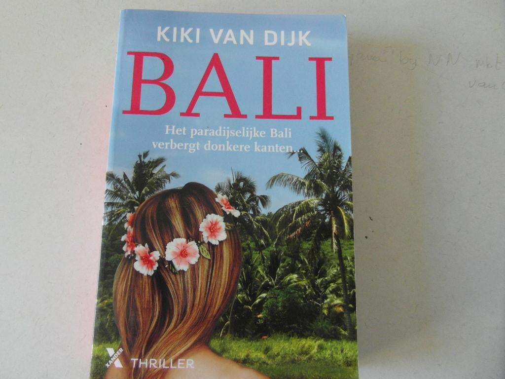 Bali, Kiki van Dijk, Ophalen of Verzenden, Zo goed als nieuw