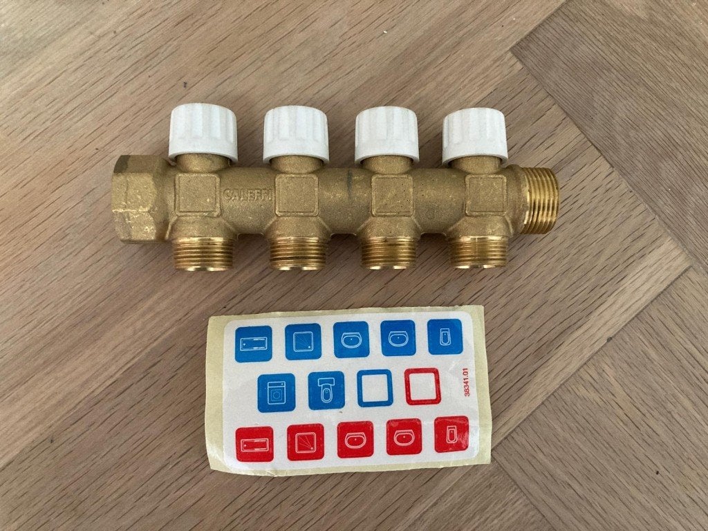 Caleffi 354 verdeler 4 aftakkingen met beugelset, Ophalen, Nieuw, Overige typen