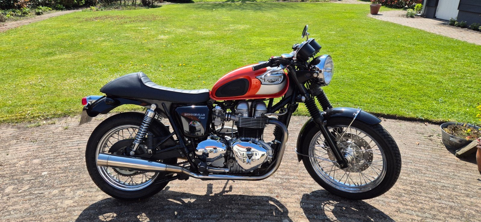 Triumph Bonneville, 2 cilinders, Occasion, Toermotor